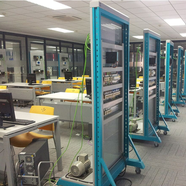 工业数字化网络综合实训台,立体交通灯实训台